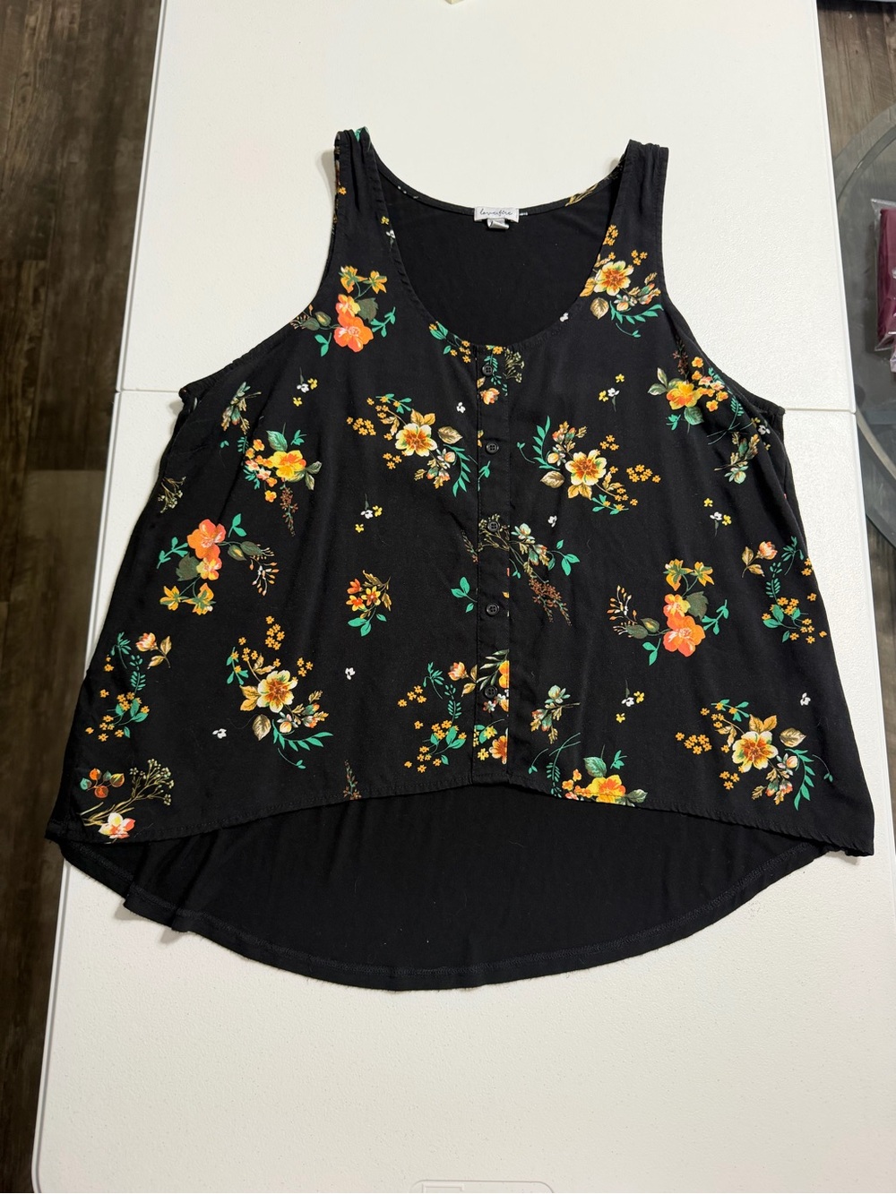 Black floral high-low  tank top with flowers, size XL/T-0048